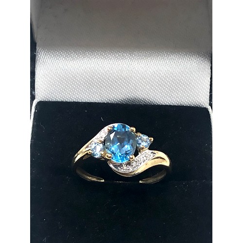 118 - 9ct gold vintage diamond & topaz twist setting dress ring (2.6g)