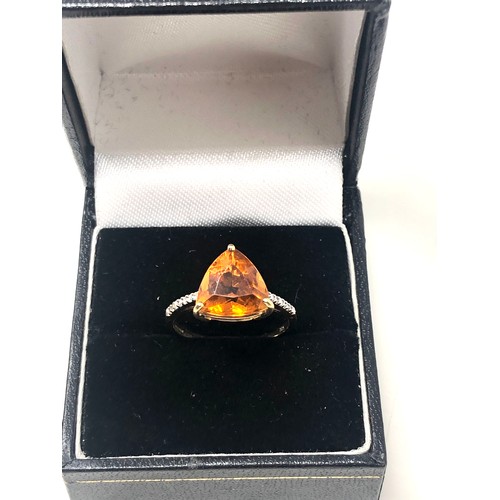 94 - 9ct gold citrine & diamond dress ring (2.2g)