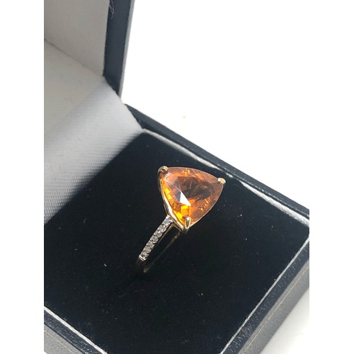 94 - 9ct gold citrine & diamond dress ring (2.2g)