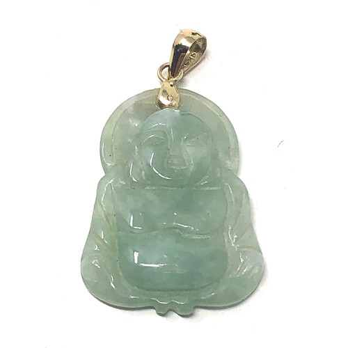 102 - 14ct gold vintage jade carved buddha pendant (4.2g)