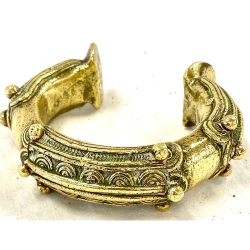 605 - Vintage brass gypsy arm cuff bangle