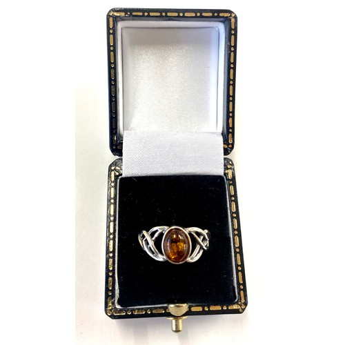 543 - Silver ladies amber stone dress ring, ring size: L/M