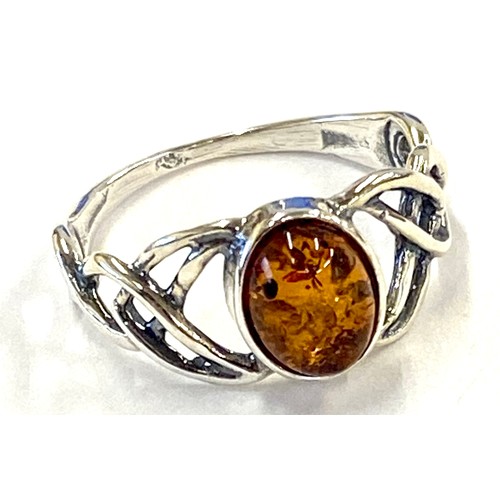 543 - Silver ladies amber stone dress ring, ring size: L/M