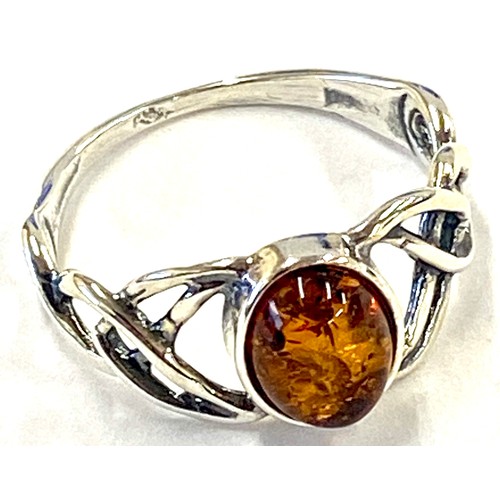 543 - Silver ladies amber stone dress ring, ring size: L/M