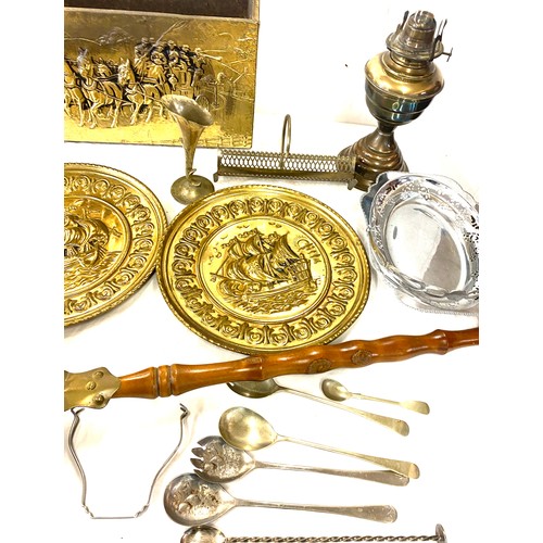 261 - Selection of metalware includes brass ware, silver plate etc