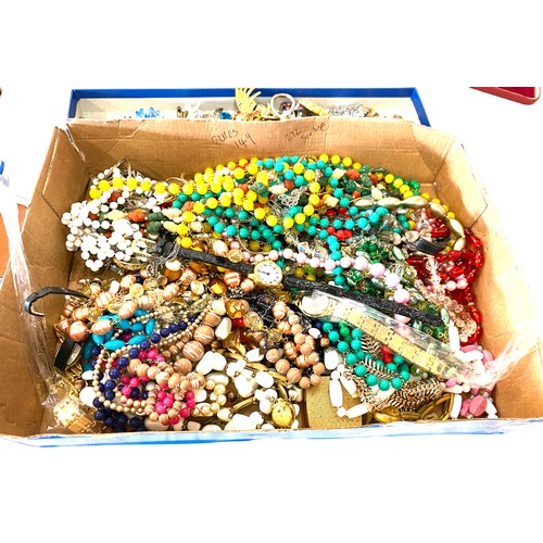 508 - Selection of assorted costume jewellery includes beads, brooches, rings etc