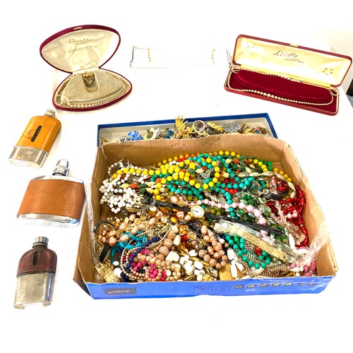 508 - Selection of assorted costume jewellery includes beads, brooches, rings etc