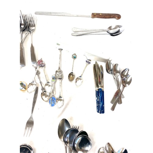 164 - Large selection of assorted cutlery