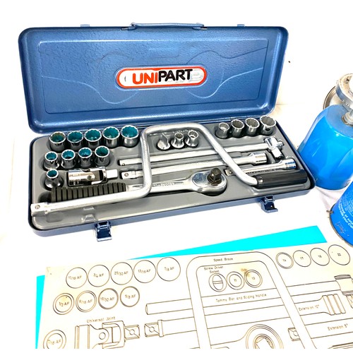 313 - Camping gaz international and a set of gedore cd19 tmax tool kit and a tilley troja stove
