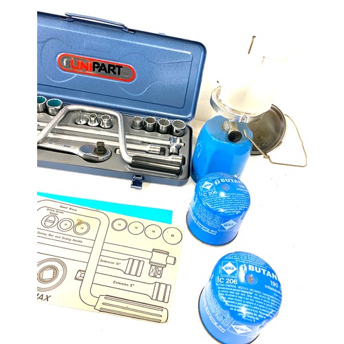 313 - Camping gaz international and a set of gedore cd19 tmax tool kit and a tilley troja stove