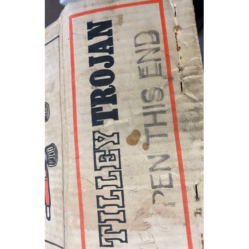 313 - Camping gaz international and a set of gedore cd19 tmax tool kit and a tilley troja stove