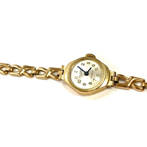 546 - Ladies 9ct gold wrist watch, case and strap are gold, untested