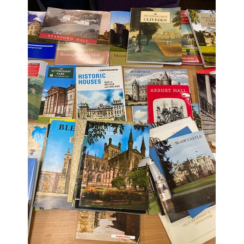 210 - Selection of national trust/ stately home and castle guides