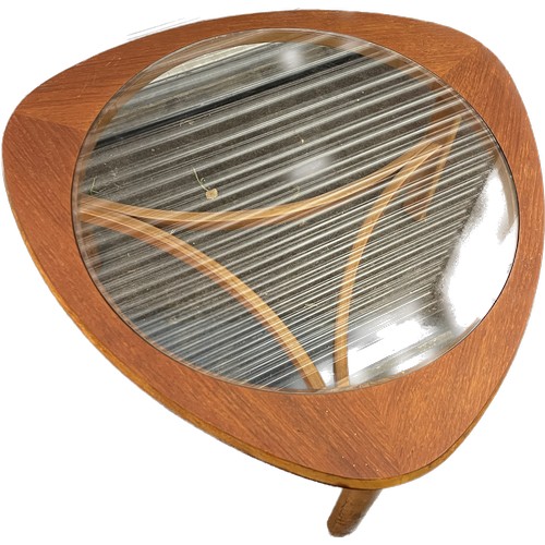 412 - Mid century glassed top coffee table measures approx height 17.5 inches by 30 inches diameter