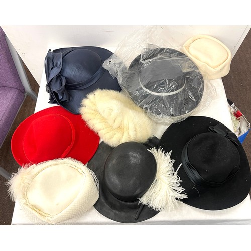 91 - Large selection of vintage and later ladies hats