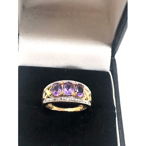 61 - 9ct gold amethyst & diamond ring weight 3.7g