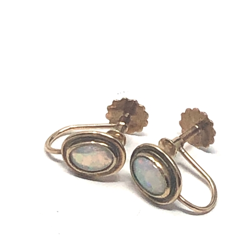 62 - Vintage 9ct gold opal earrings 1.9g