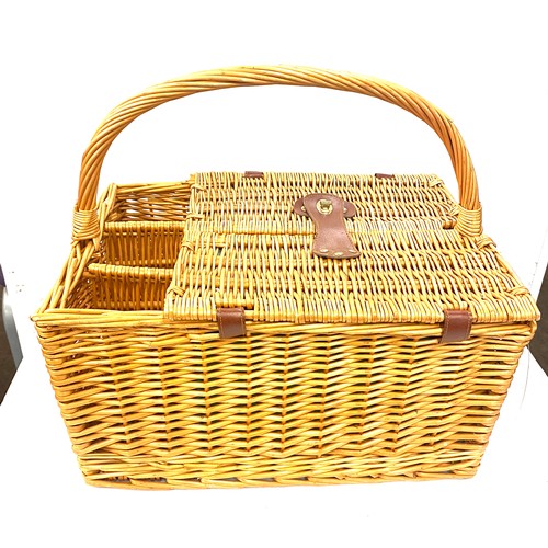 229 - Wicker basket picnic set