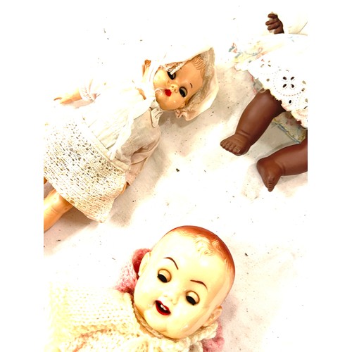 128 - Selection of vintage dolls