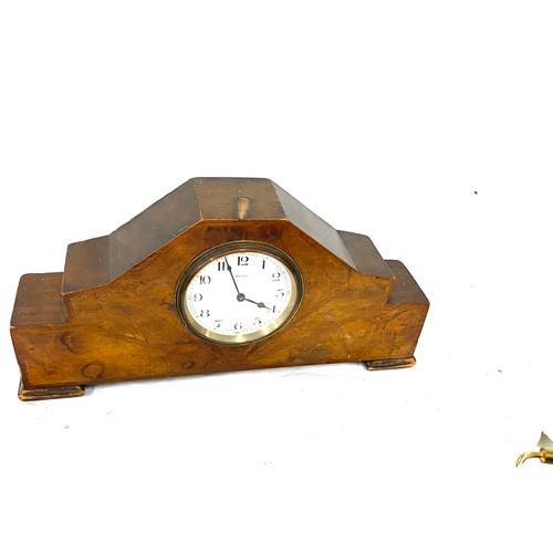 123 - Selection of vintage and later clocks includes art deco clock, mantle clock etc
