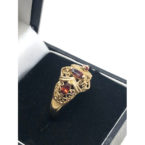 79 - 9ct gold garnet ring weight 2.6g