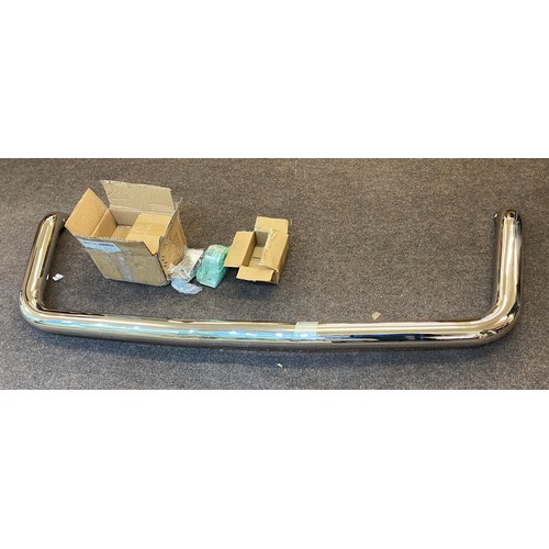 285 - Brand new Chrome truck roof bar with spot light brackets