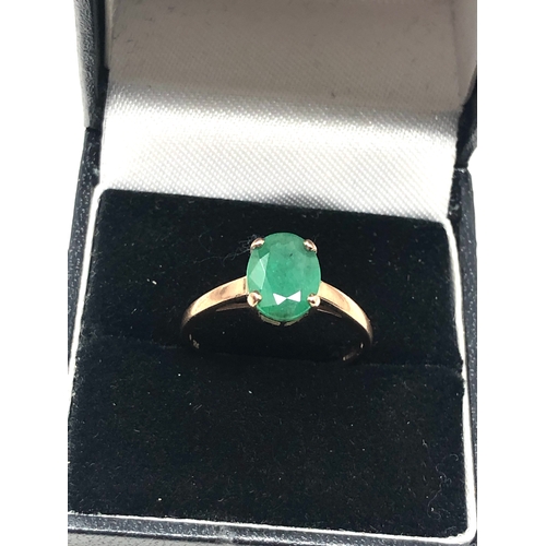 86 - 9ct gold emerald ring weight 1.9g