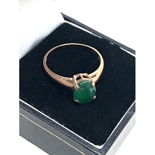 86 - 9ct gold emerald ring weight 1.9g