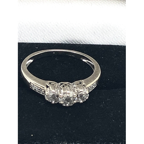 87 - 9ct white gold diamond ring weight 2g