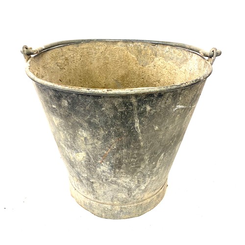 211 - Vintage galvanised bucket