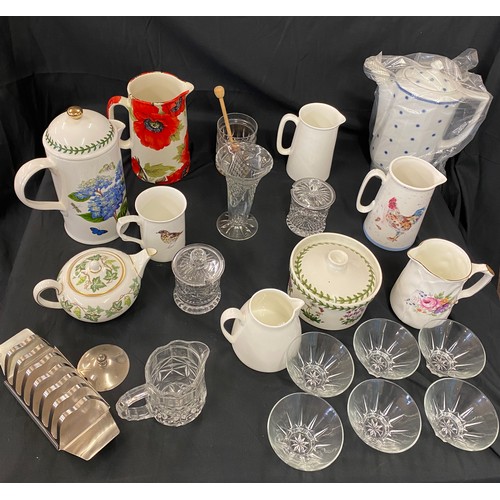 309 - Selection of miscellaneous includes pottery, glassware etc