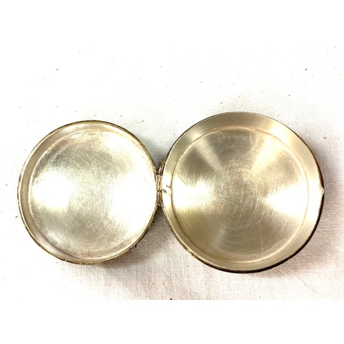 600 - Silver hallmarked 925 pill box, 4cm diameter