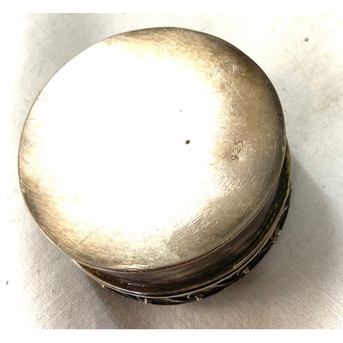 600 - Silver hallmarked 925 pill box, 4cm diameter