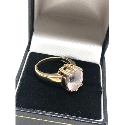 90 - 9ct gold pink gemstone statement ring weight 5.2g