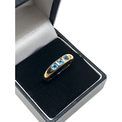 93 - 9ct gold topaz ring weight 2.2g