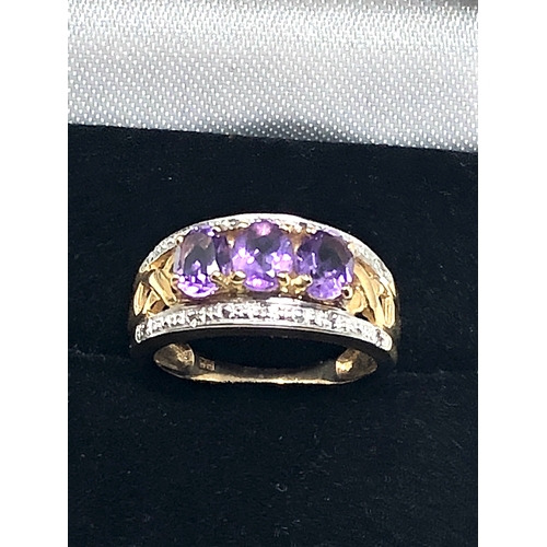 99 - 9ct gold amethyst & diamond ring weight 3.5g