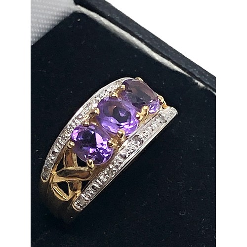 99 - 9ct gold amethyst & diamond ring weight 3.5g