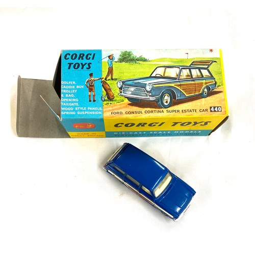 514 - Vintage boxed Corgi Toys Ford Consul Cortina Super estate Car 440 in original box