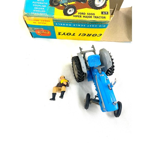 521 - Vintage Boxed Corgi Toys Ford 5000 super major tractor 67, with driver,  in original box