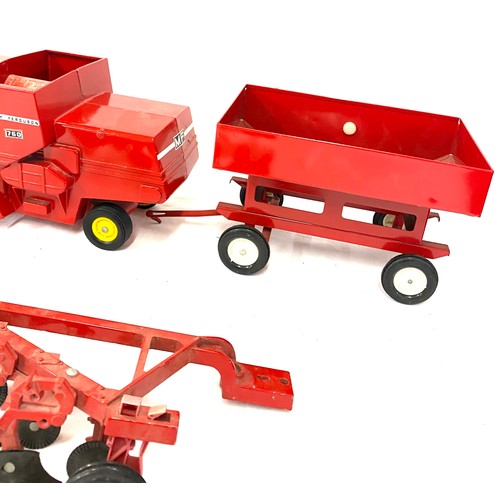 261A - Vintage metal Massey Ferguson MF 760 Toy Combine