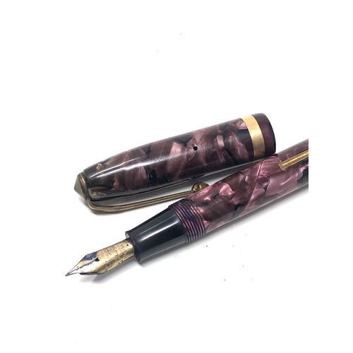 467 - Vintage Conway Stewart 84 Fountain Pen - Mauve marbled  14ct Gold nib