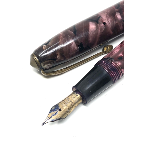 467 - Vintage Conway Stewart 84 Fountain Pen - Mauve marbled  14ct Gold nib