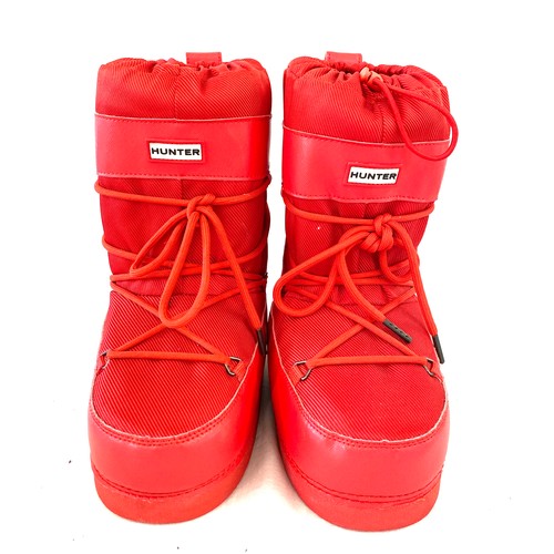 747 - Pair Hunter red walking boots, size 12 (kids)