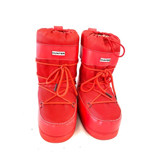 747 - Pair Hunter red walking boots, size 12 (kids)