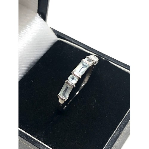 209 - 9ct white gold aquamarine dress ring (1.7g)