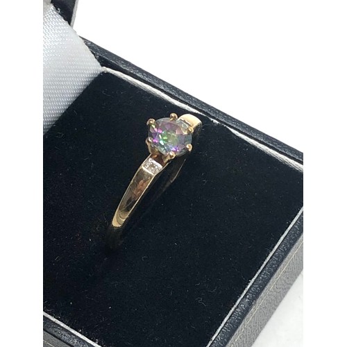 277 - 9ct gold vintage mystic topaz & diamond ring (2.5g)