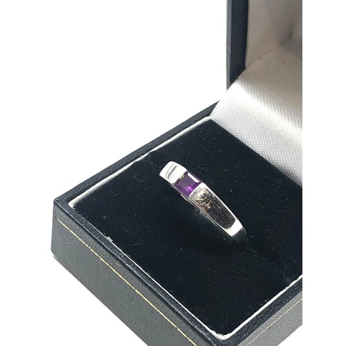 186 - 9ct white gold amethyst dress ring (2.7g)