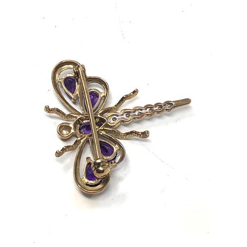 156 - 9ct gold amethyst & diamond dragonfly brooch (2.6g)