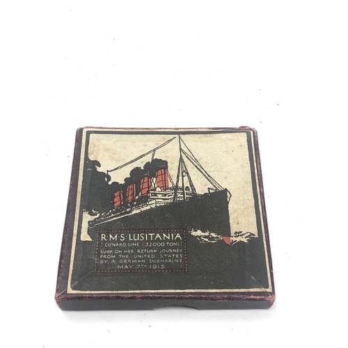 462 - Boxed ww1 lusitania medal