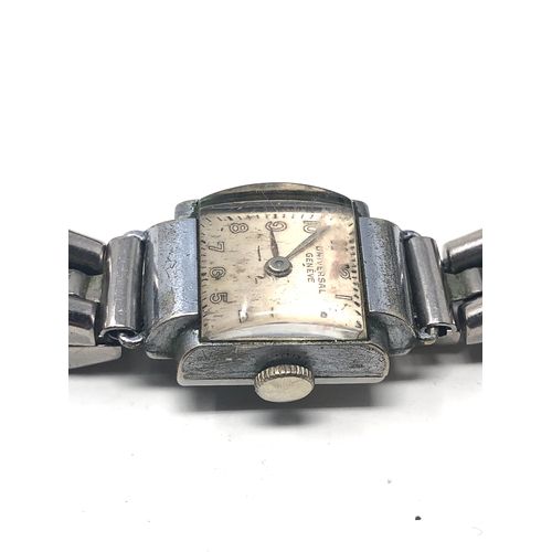 443 - Vintage ladies universal geneve  wristwatch the watch is ticking